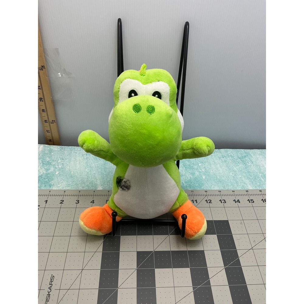 Nintendo Super Mario Yoshi Plush Green Stuffed Animal Toy 8.5 Inch 2021